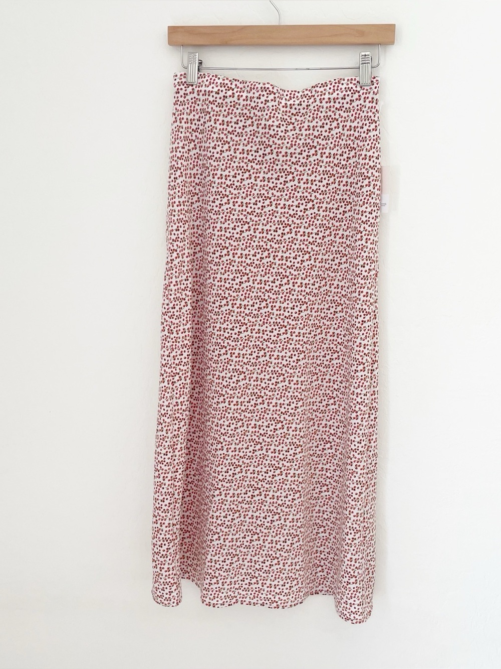 Lauren Conrad cherry tomato slip satin midi skirt size XS NWT